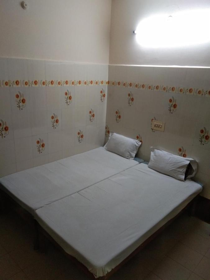 Hotel Sriram Lodge Tirupati Exteriér fotografie