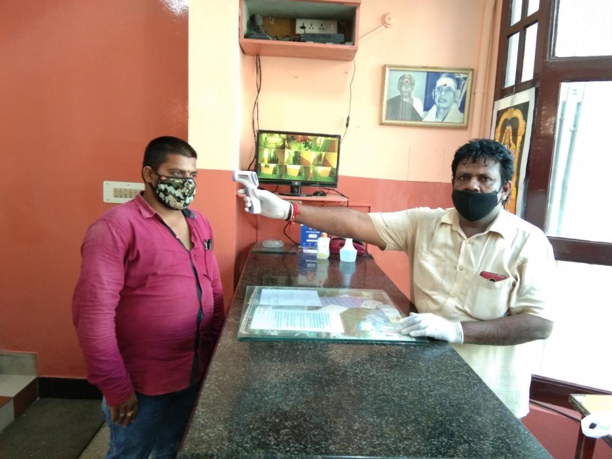 Hotel Sriram Lodge Tirupati Exteriér fotografie