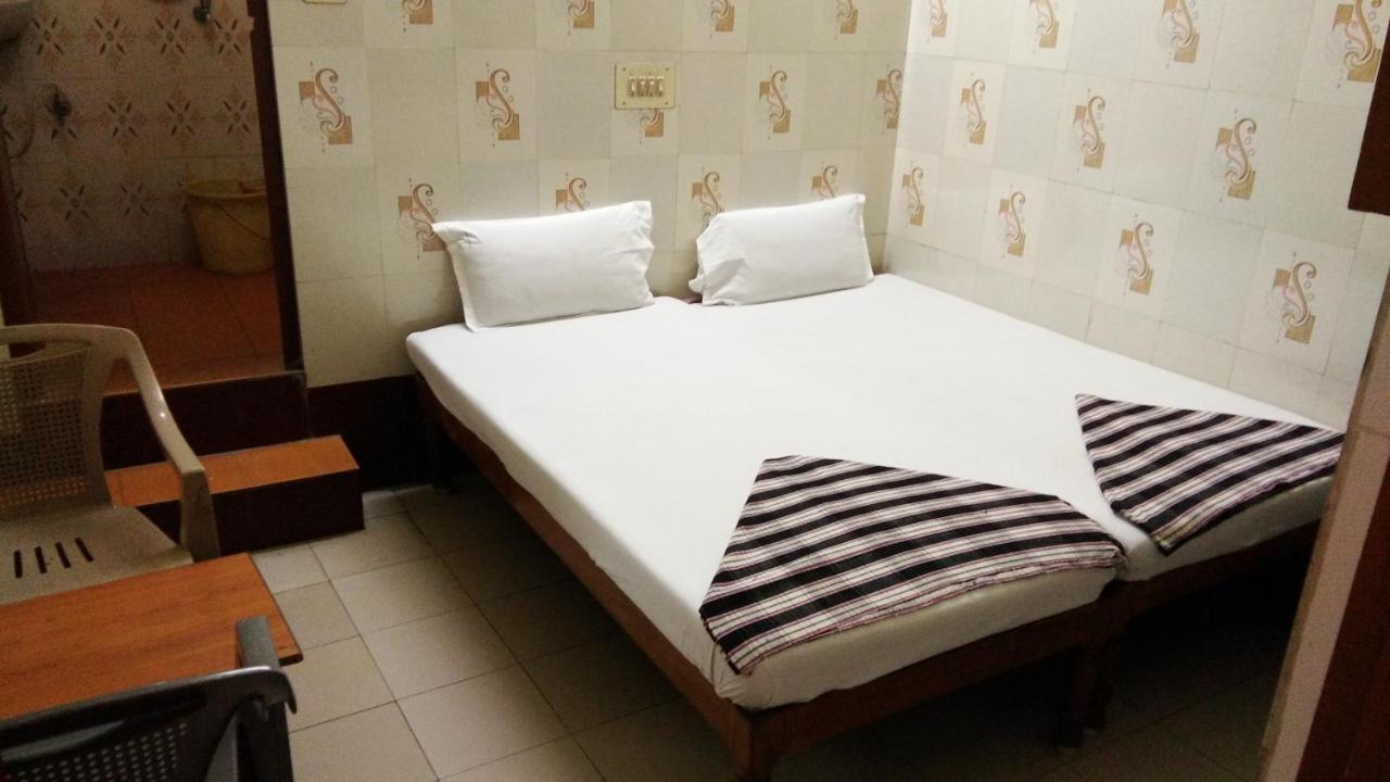 Hotel Sriram Lodge Tirupati Exteriér fotografie